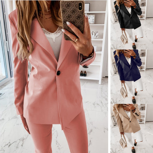 Ladies trendy blazer suit with slim fit and elegant button placket Ivyshape
