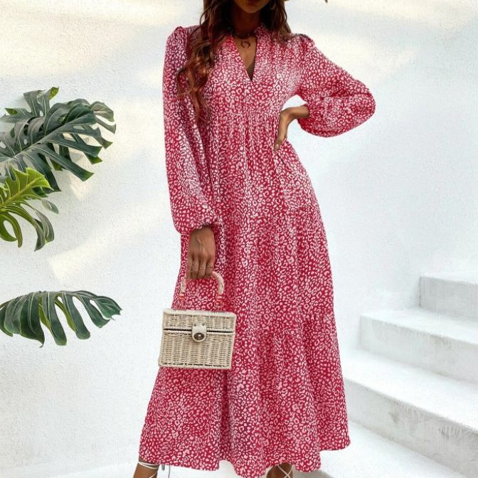 Ladies maxi dress with elegant floral pattern and wide-cut sleeves Ivyshape