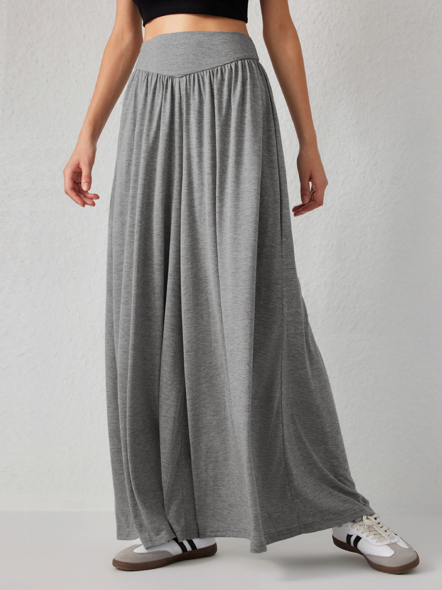 Women Loose-fitting jersey trousers with elastic waist and elegant drape Ivyshape