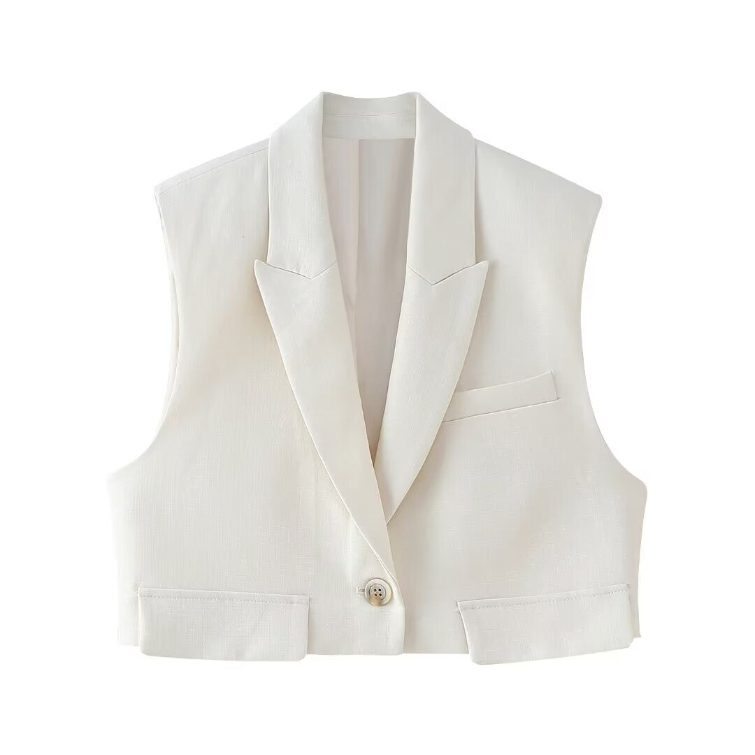 Women's elegant vest in minimalist design with fitted cut Ivyshape