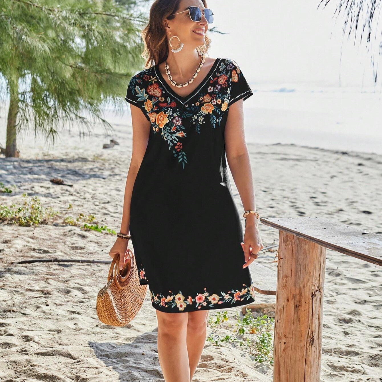 IvyShape | Elegant Printed V-Neck Short Sleeve Dress