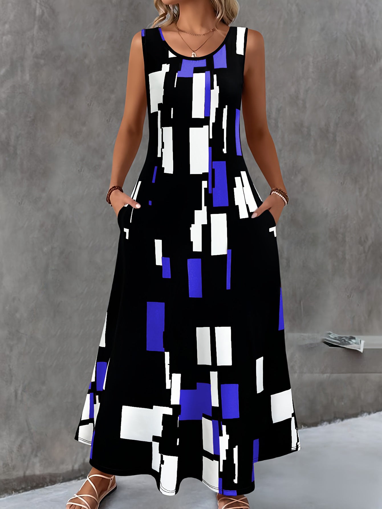 Women's maxi dress with colorful graphic design Ivyshape