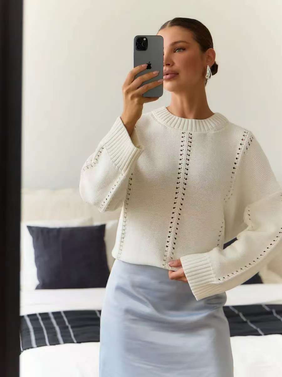 Women's oversized knitted sweater with airy texture and special details Ivyshape