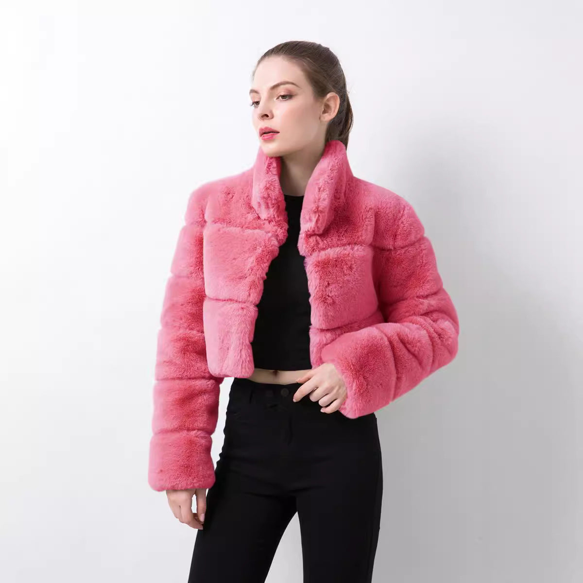 Women's fashionable short faux fur jacket Ivyshape