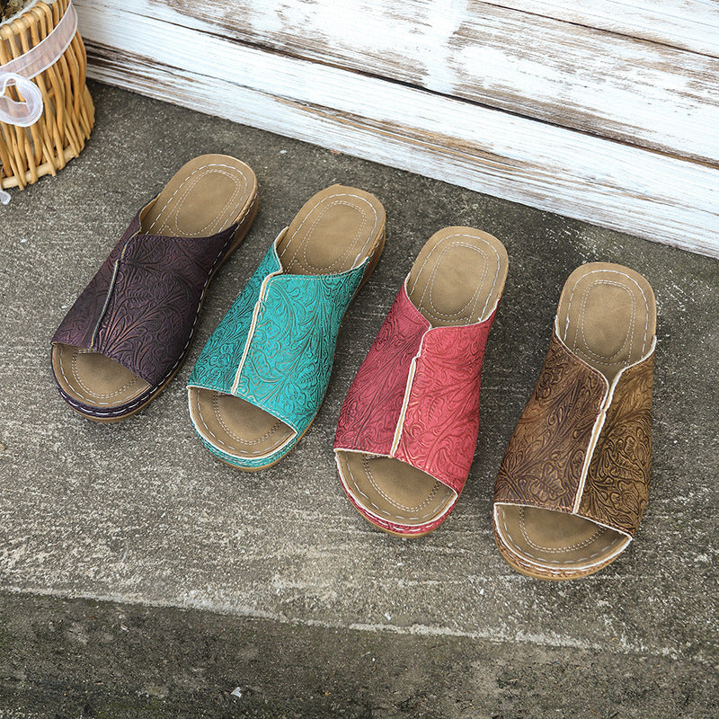 Ladies' clog sandals with fashionable pattern and flexible footbed Ivyshape