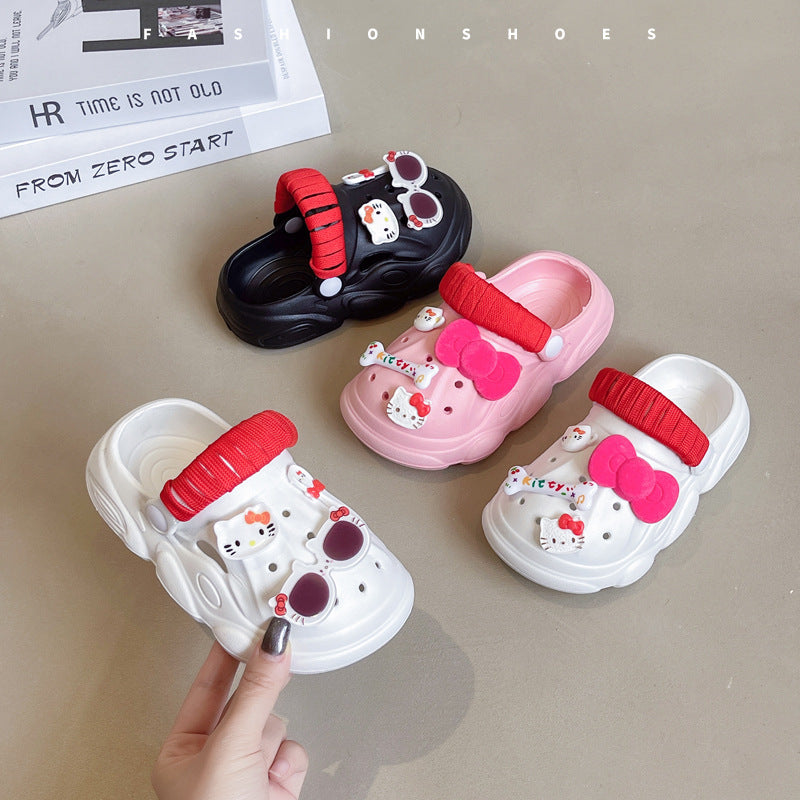 Ladies summer clogs with playful design and elastic strap Ivyshape