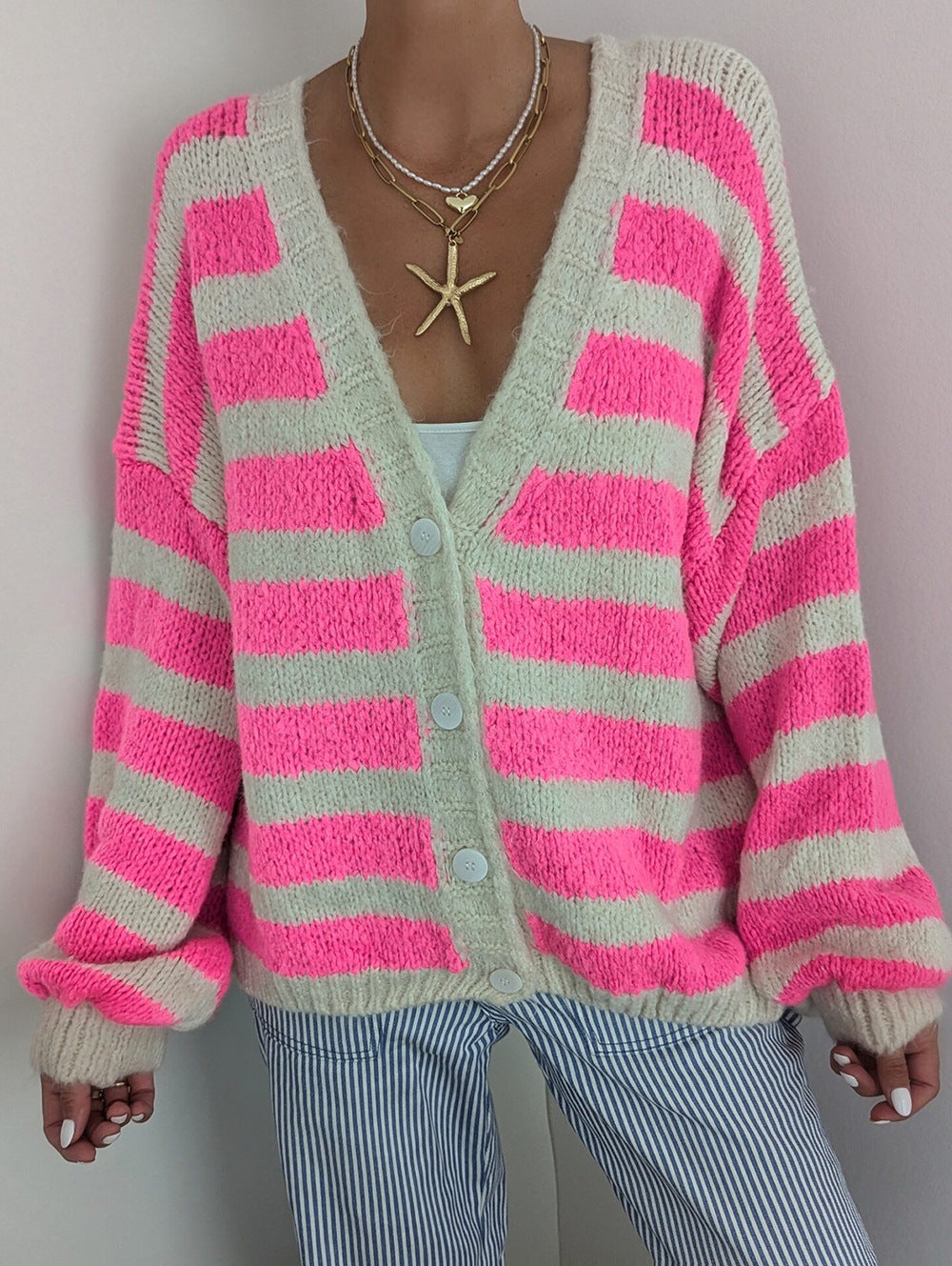 Women Oversized Cardigan with modern striped pattern and casual cut Ivyshape