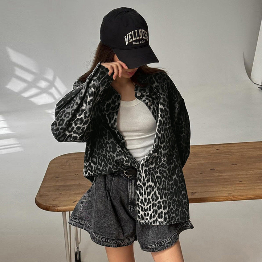 Women Fashionable Leopard Print Overshirt with Pockets Ivyshape
