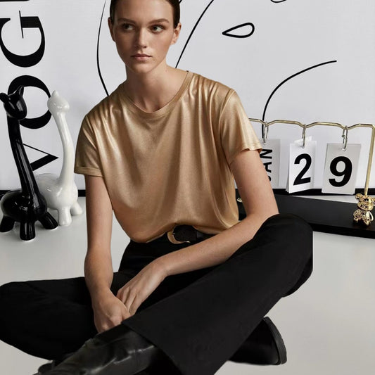 Women Elegant Shiny T-Shirt with Round Neckline and Loose Fit Ivyshape
