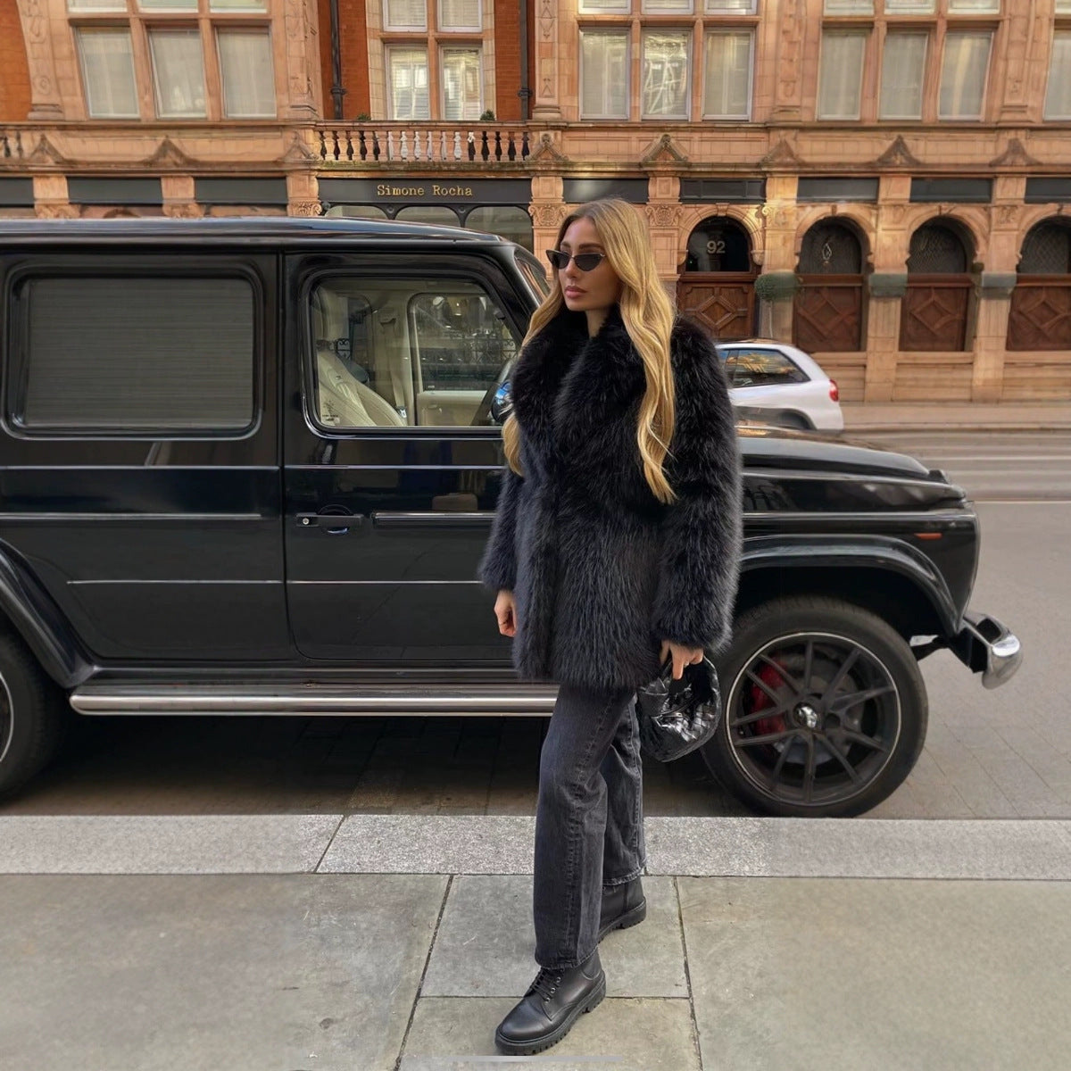 Women's Elegant Oversized Faux Fur Coat with Wide Cut Sleeves Ivyshape