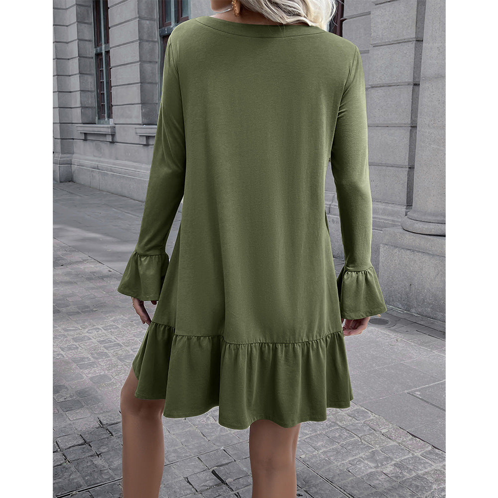 Women's loose dress with flattering V-neckline and bell sleeves Ivyshape