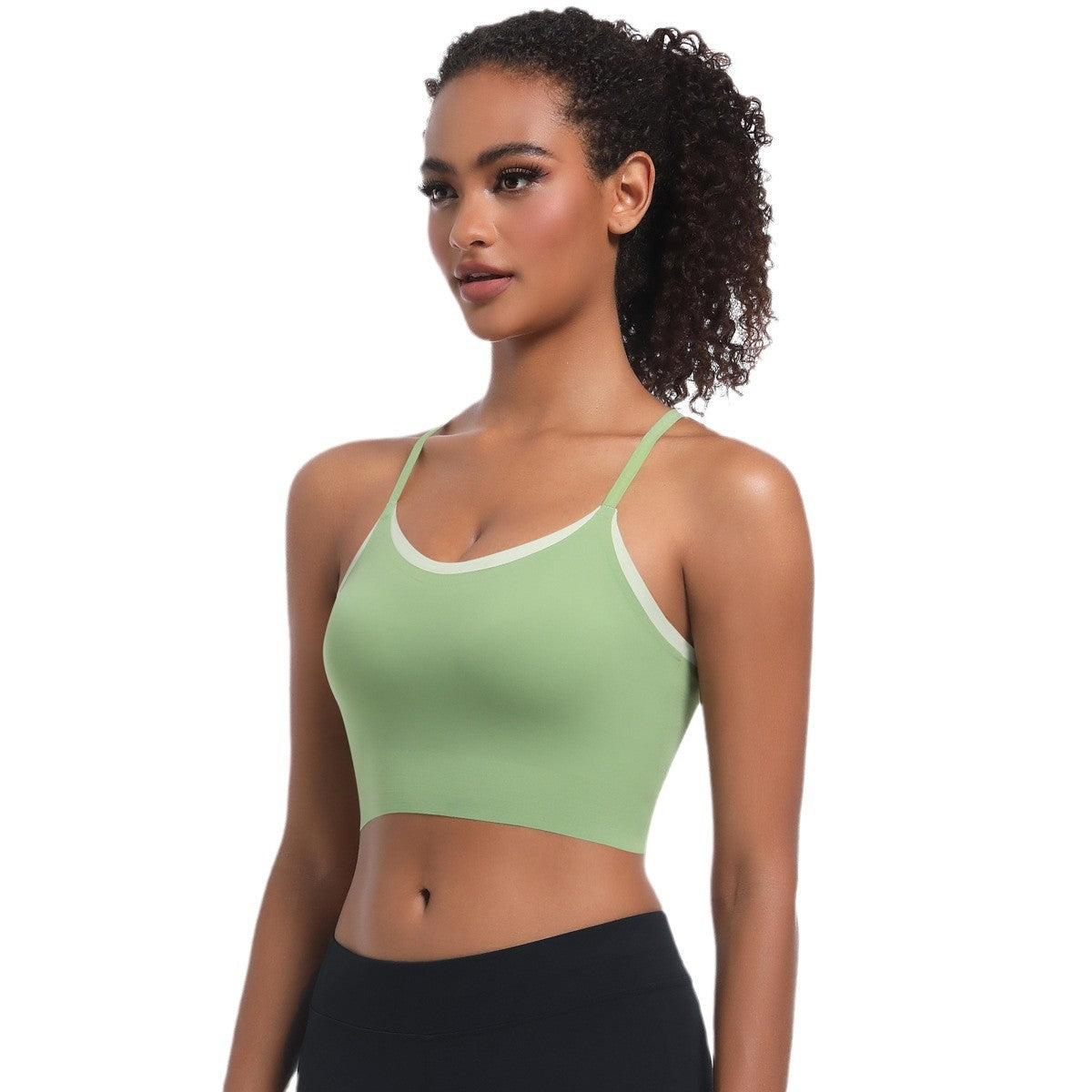 Women's sport bustier with adjustable straps and seamless design Ivyshape