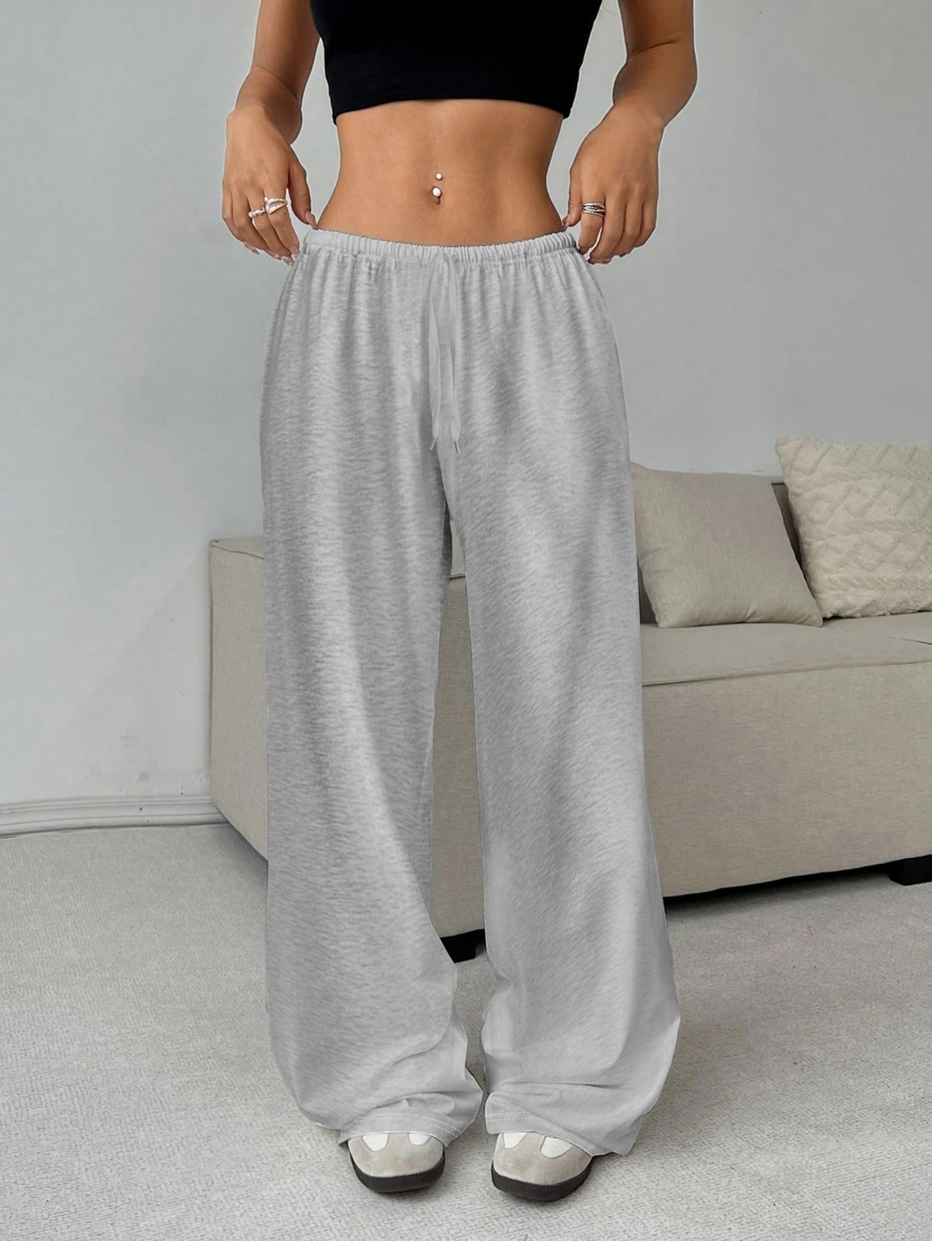 Women's Loose-Fitting Fabric Trousers with Elastic Waistband and Comfortable Cut Ivyshape