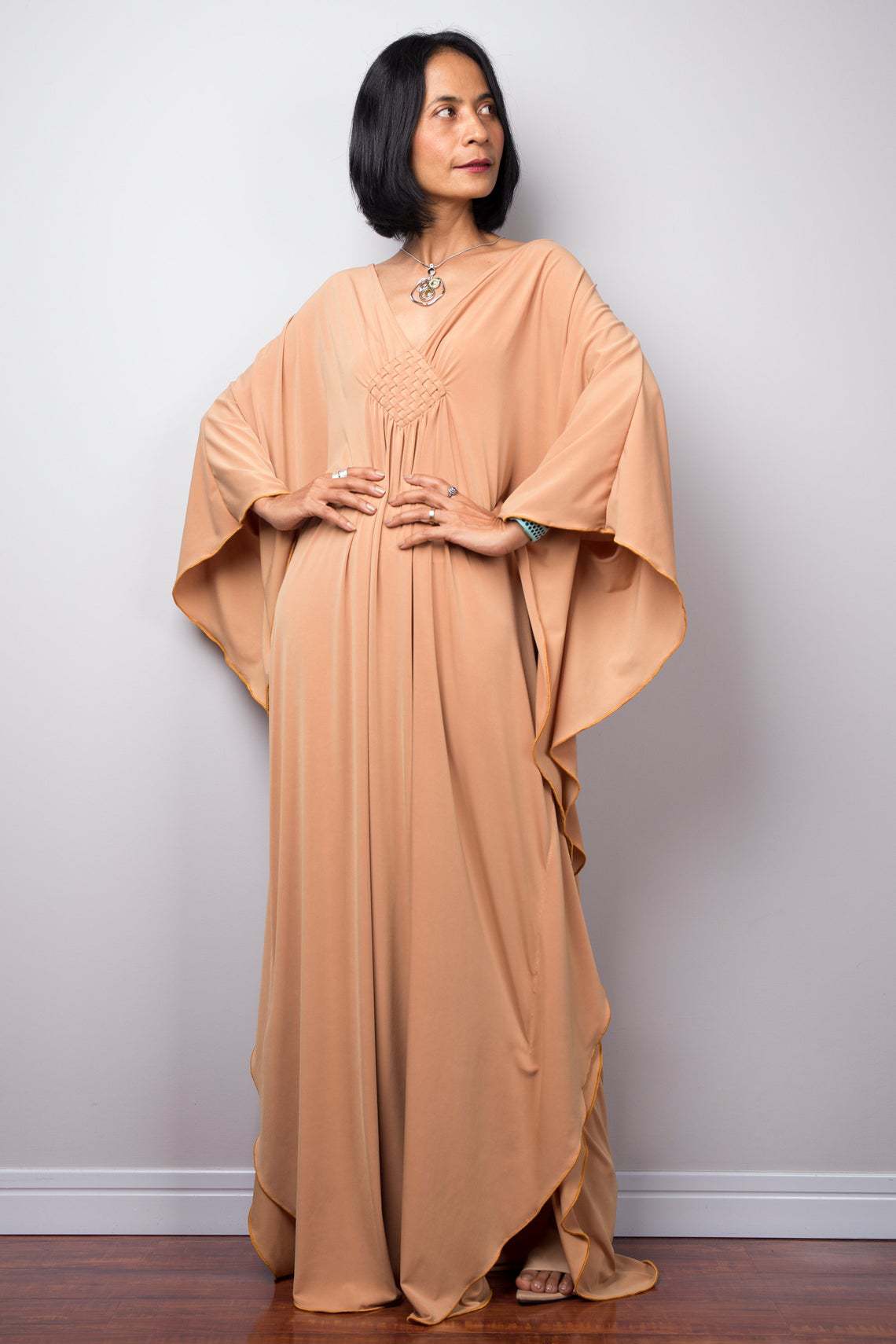Women's maxi dress with elegant wing sleeves and V-neck Ivyshape
