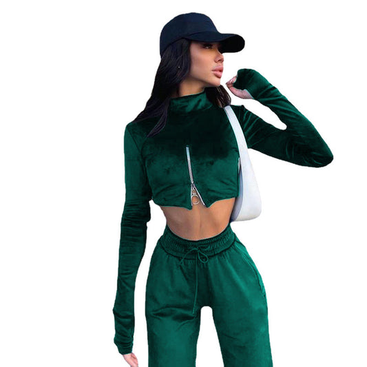 Ladies casual tracksuit with short top and high collar Ivyshape