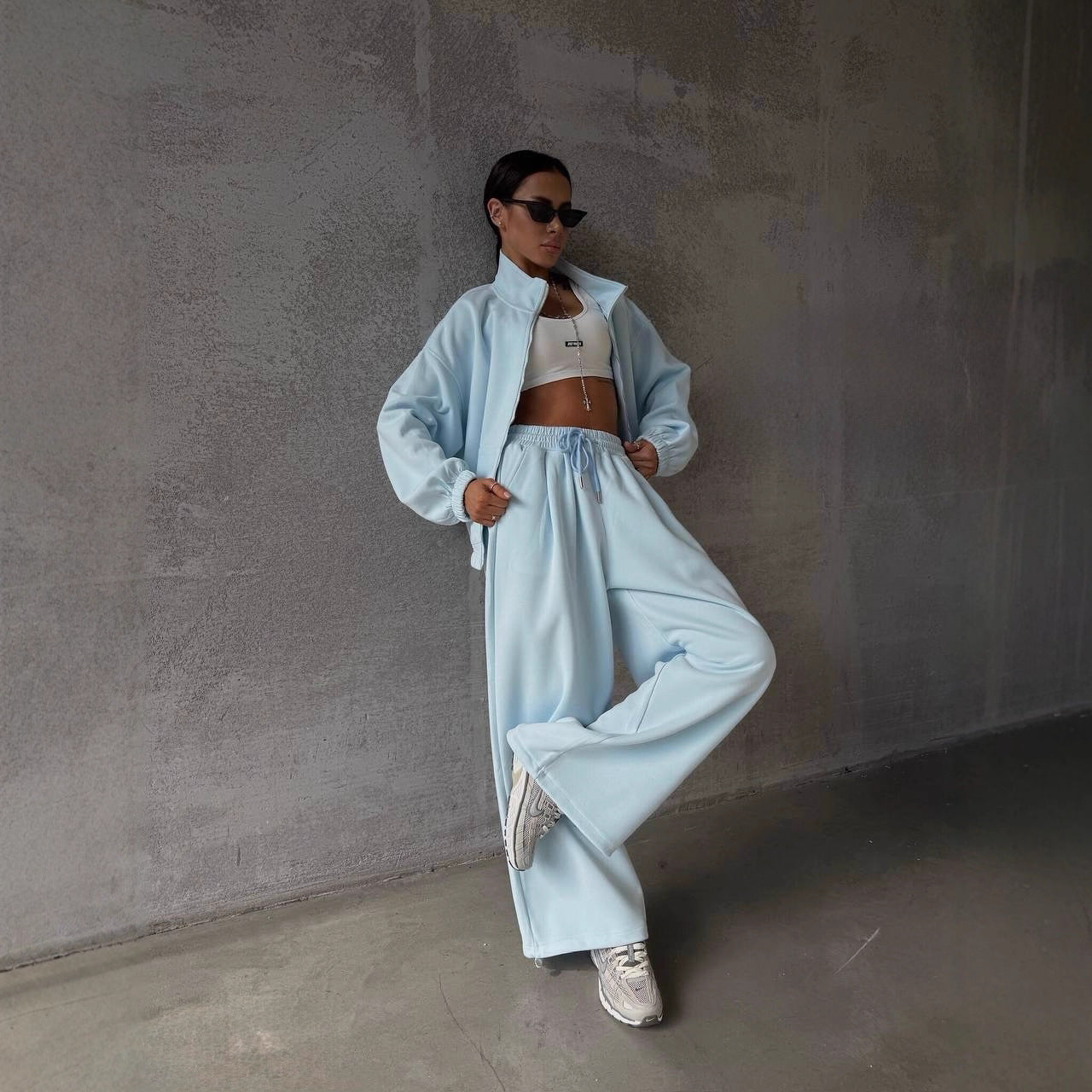 Women's Casual Fleece Tracksuit with Wide Cut Pants and Oversized Jacket Ivyshape