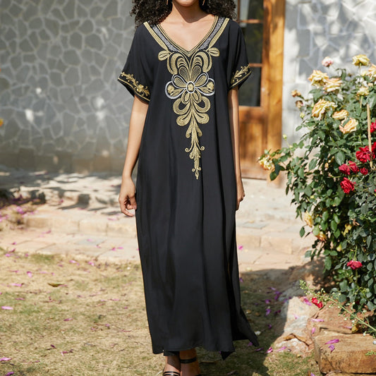 Women's maxi dress with ornate border and elegant V-neck Ivyshape