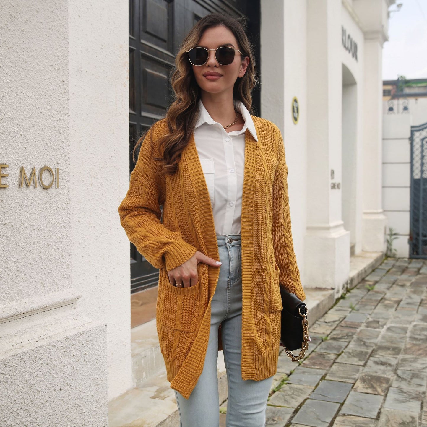 Women's Large Knitted Cardigan with Cable Pattern Ivyshape