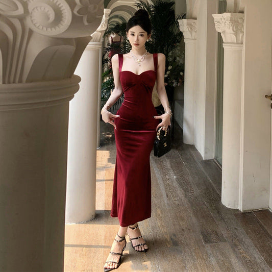 IvyShape | Slim Fit Long Mermaid Hem Velvet Cami Dress