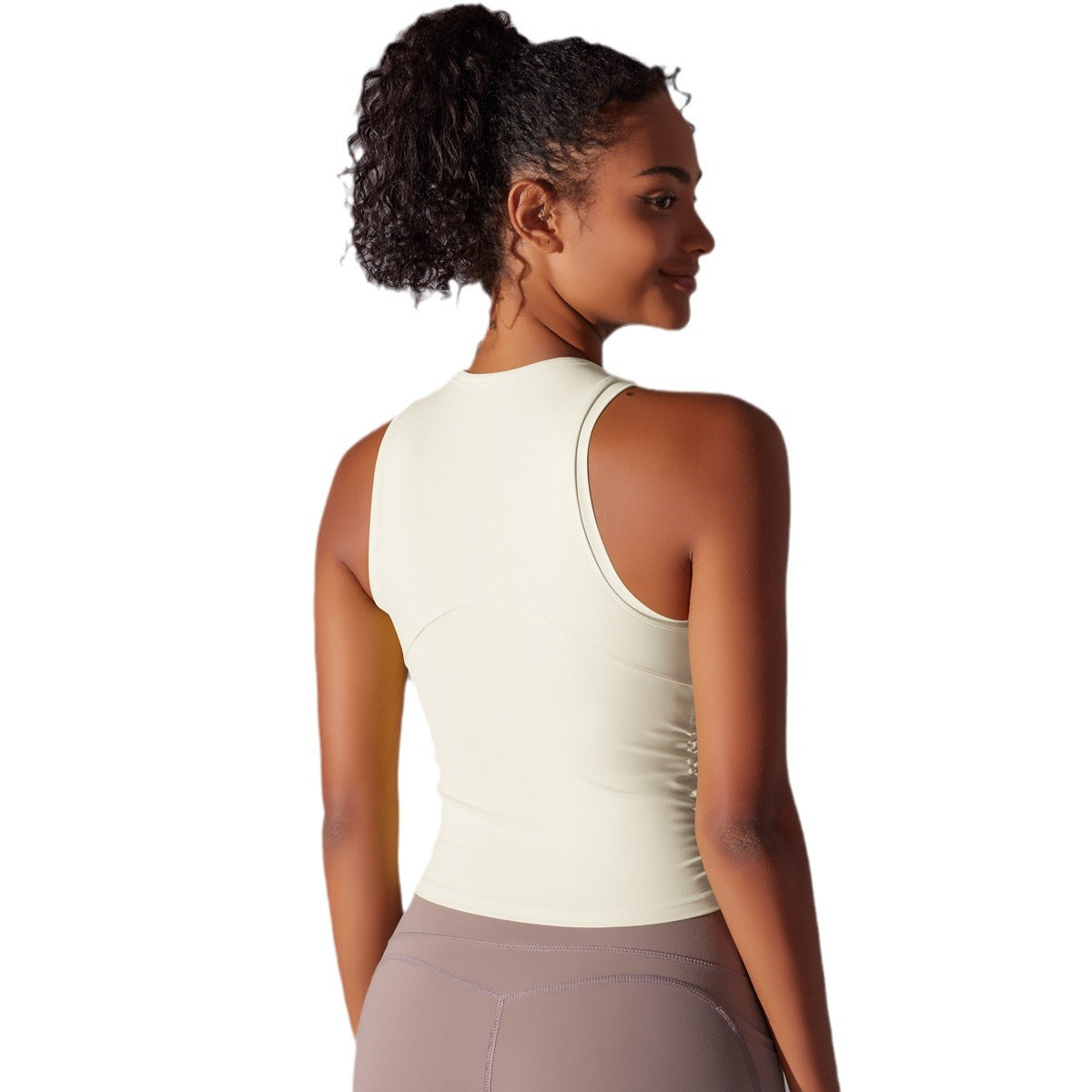 Women’s Sport-Sport Top with innovative fit, elastic material and breathable properties Ivyshape