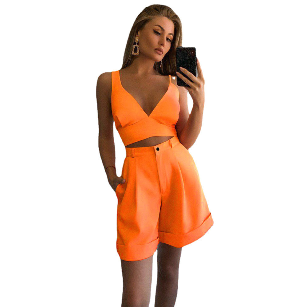 Women's trendy two-piece set with deep V-neck and wide shorts Ivyshape