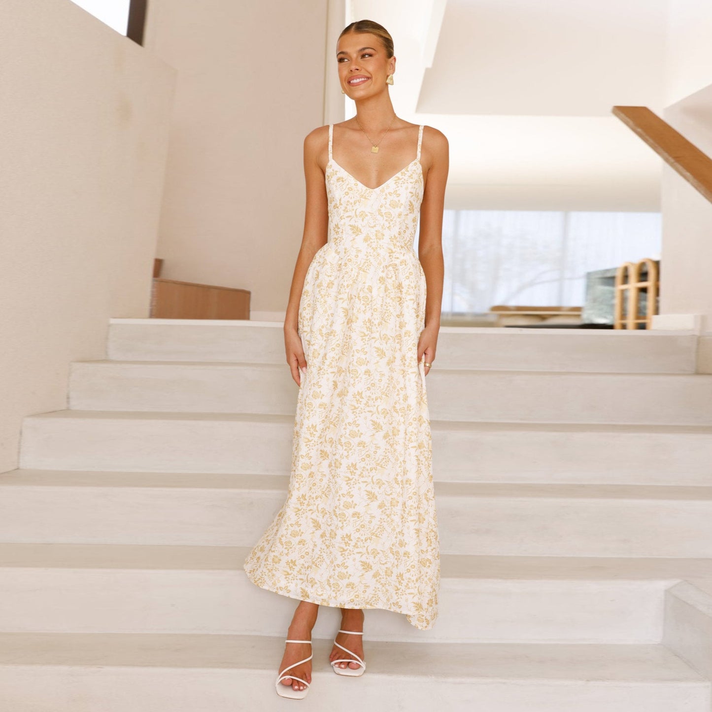 Ladies Maxi Dress with Floral Patterns Ivyshape