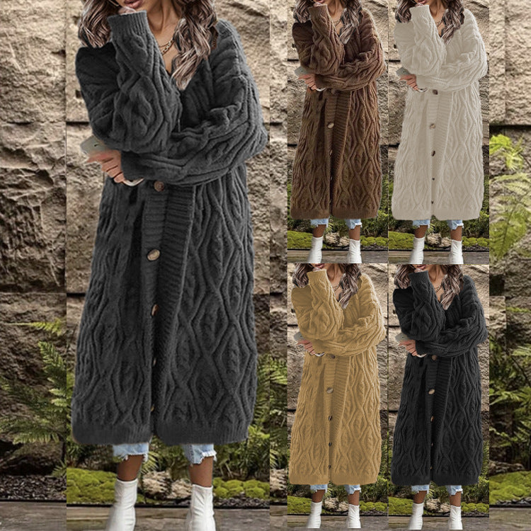 Women's chunky knit kimono with trendy cable pattern and practical pockets Ivyshape