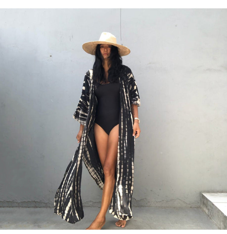 Women's beach kaftan made of lightweight chiffon with a unique Ivyshape pattern