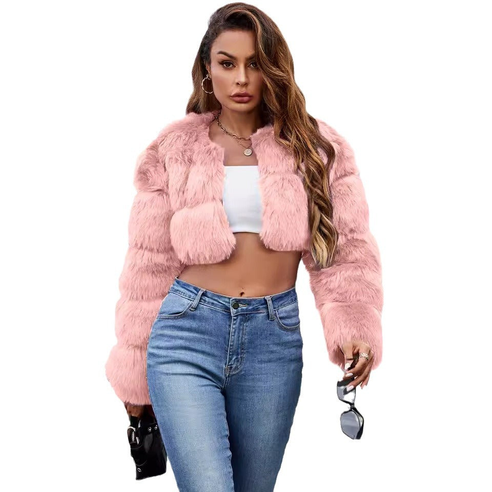 Women's Fluffy Short Coat made of Faux Fur with Puffed Sleeves Ivyshape