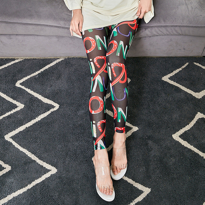 Women’s leggings with a fashionable print Ivyshape
