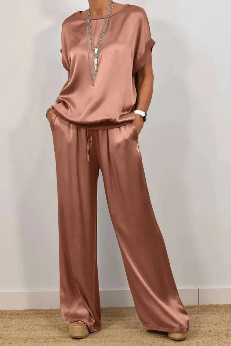 Ladies Elegant Satin Lounge Set with Loose Fit and Casual Top Ivyshape
