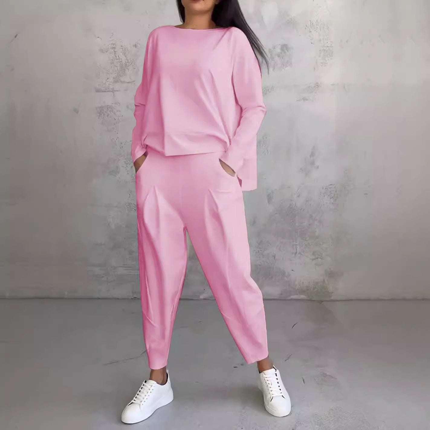 Women's comfortable and casual two-piece with a wide cut Ivyshape