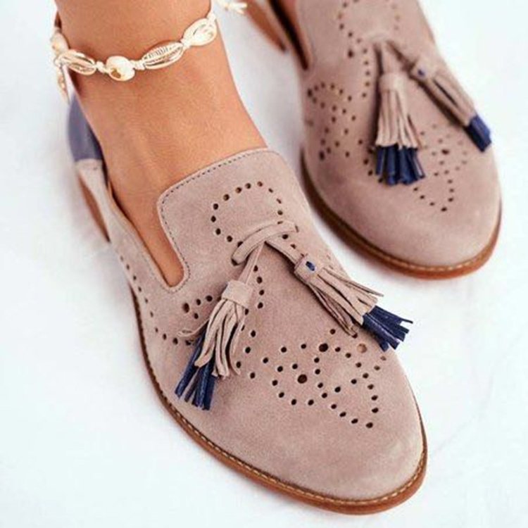 Women Fashion Slippers with Elegant Tassels and Perforated Design Ivyshape