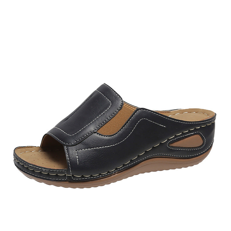 Women's Comfortable Clogs with Ergonomic Footbed and Fashionable Cut-Outs Ivyshape