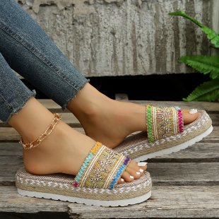 Ladies espadrilles with fashionable textile upper material and comfortable sole Ivyshape