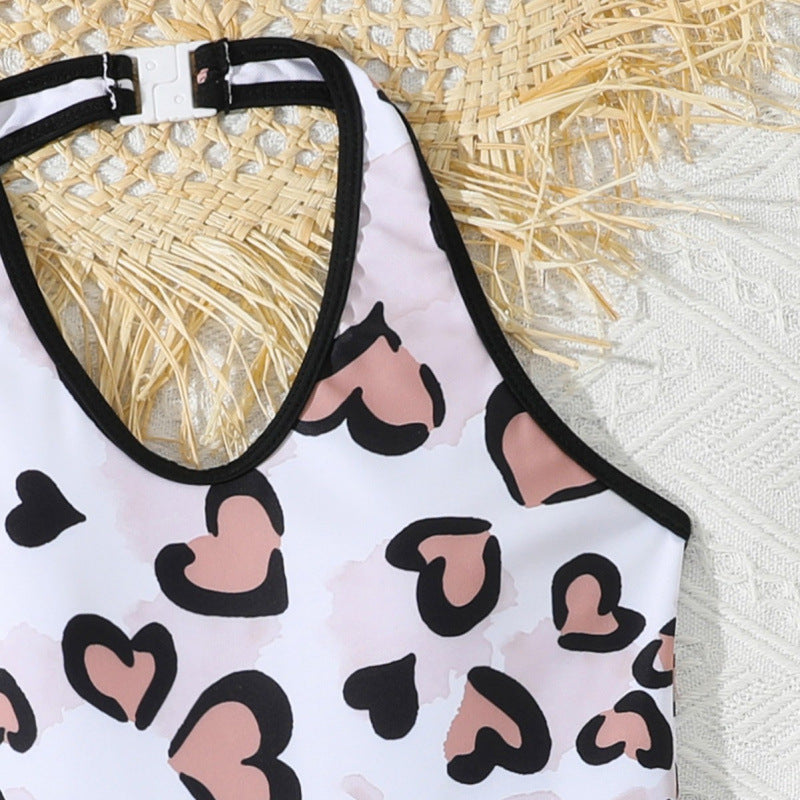 Women's swimsuit set with playful heart pattern and high leg cut Ivyshape