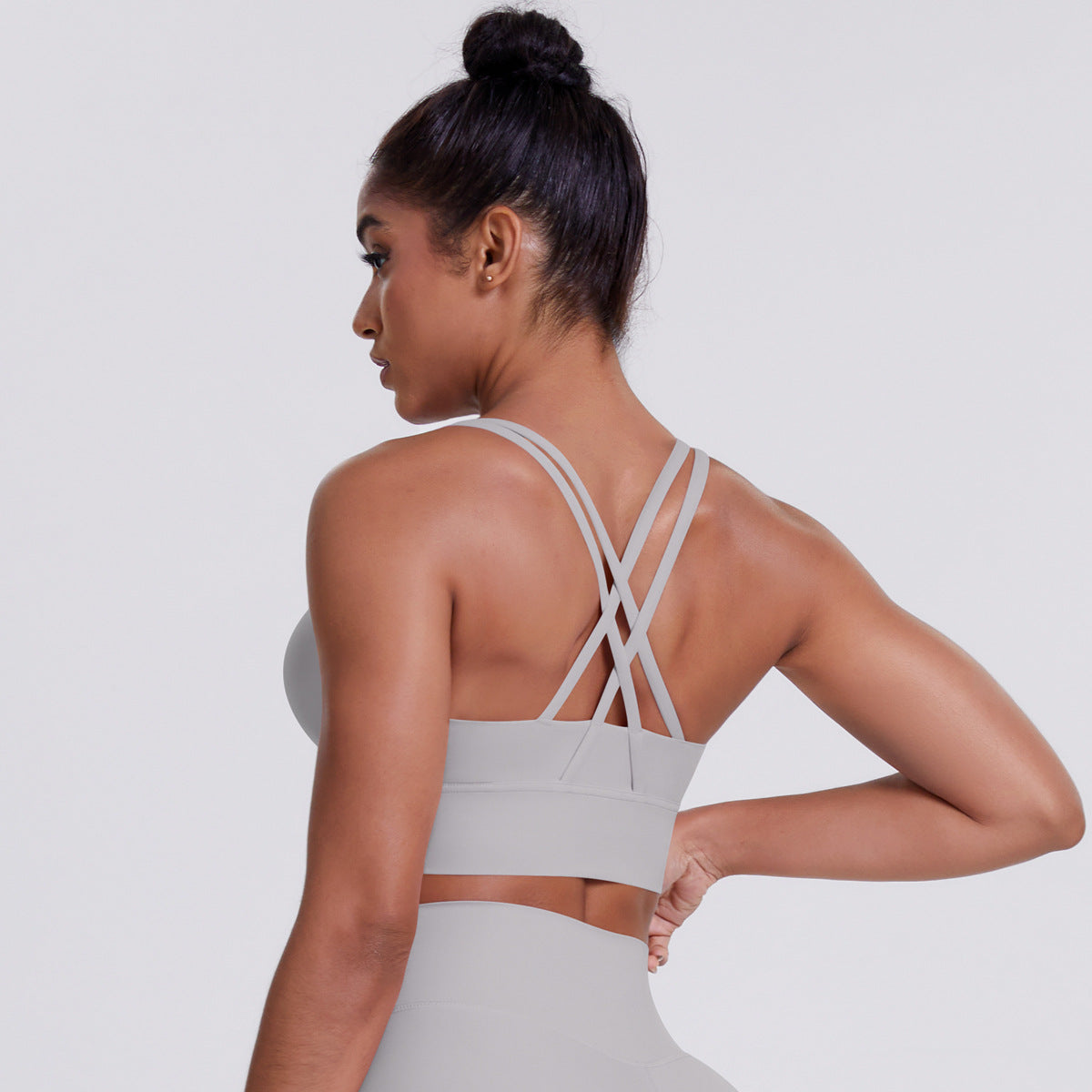 Ladies Sports Bra with Innovative Cross-Back Design and Breathable Properties Ivyshape