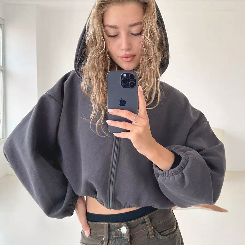 Women's cropped hoodie with oversized sleeves Ivyshape