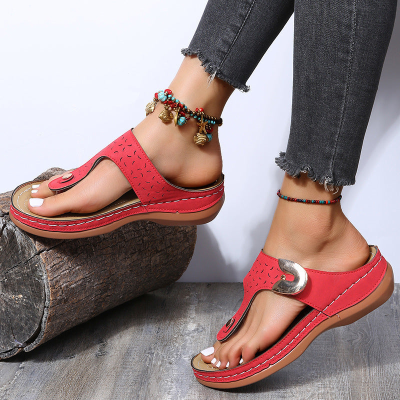 Women's Closed Toe Separator Sandals with Fashionable Strap Design and Anatomical Footbed Ivyshape