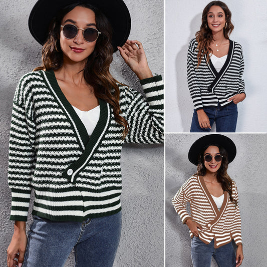 Ladies chunky knit sweater with fashionable wave pattern and loose fit Ivyshape