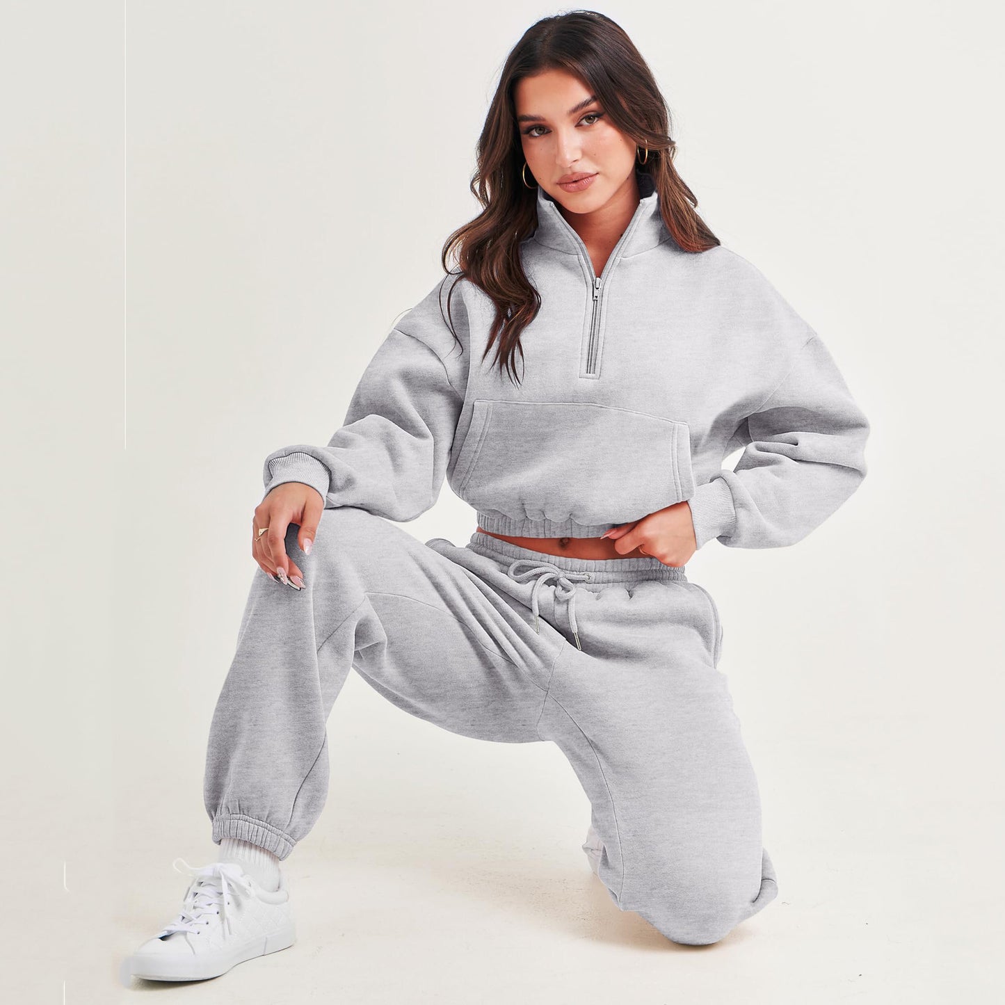 Women's cozy sweatshirt with half zip and elastic waistband Ivyshape