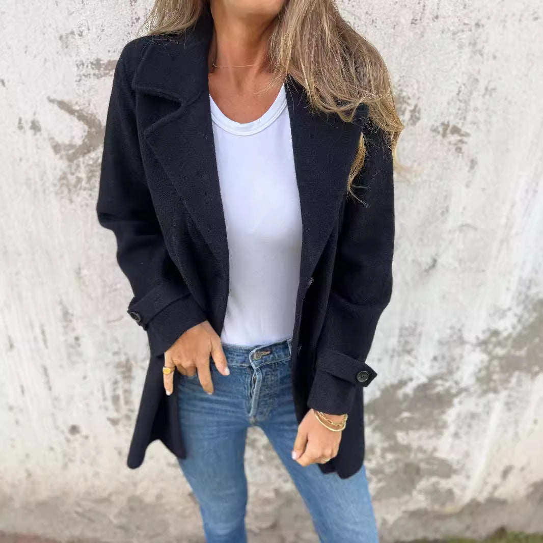 Women's timeless wool blazer with practical lapel collar and pockets Ivyshape