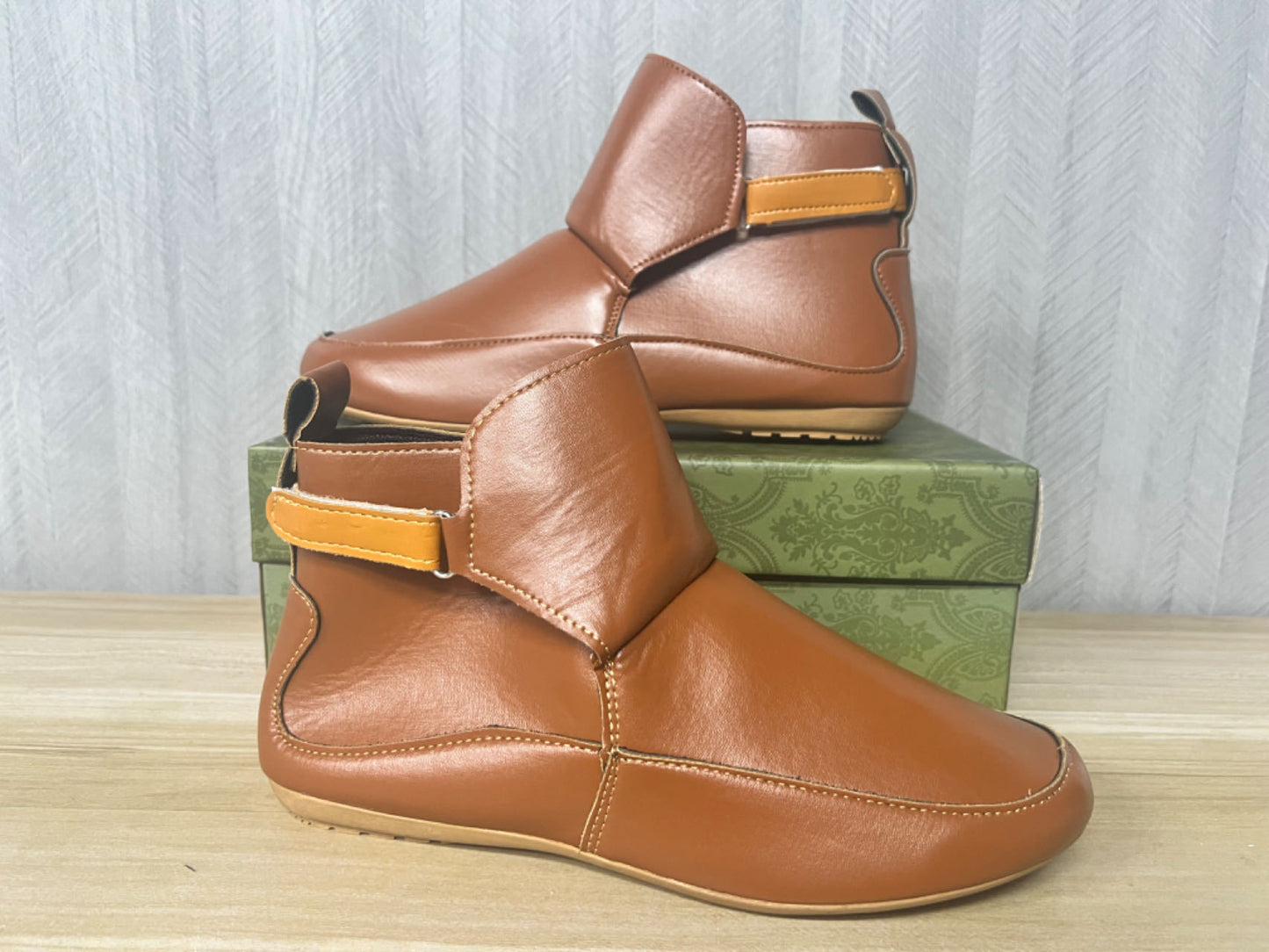 Ladies elegant ankle boots made of high-quality leather with trendy strap Ivyshape