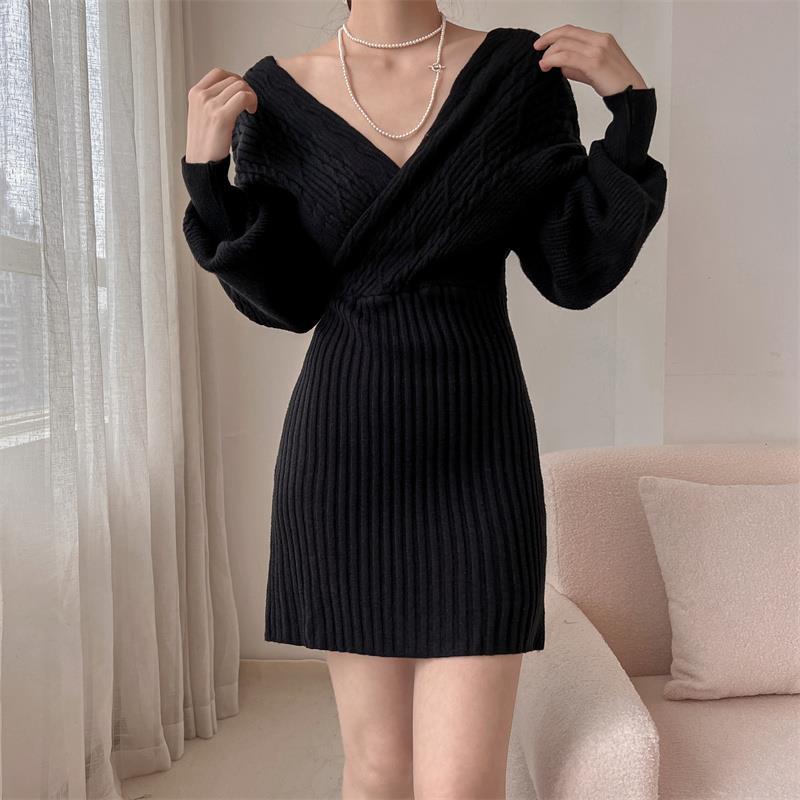 Ladies Elegant Knit Dress with V-Neck and Special Rib Pattern Ivyshape