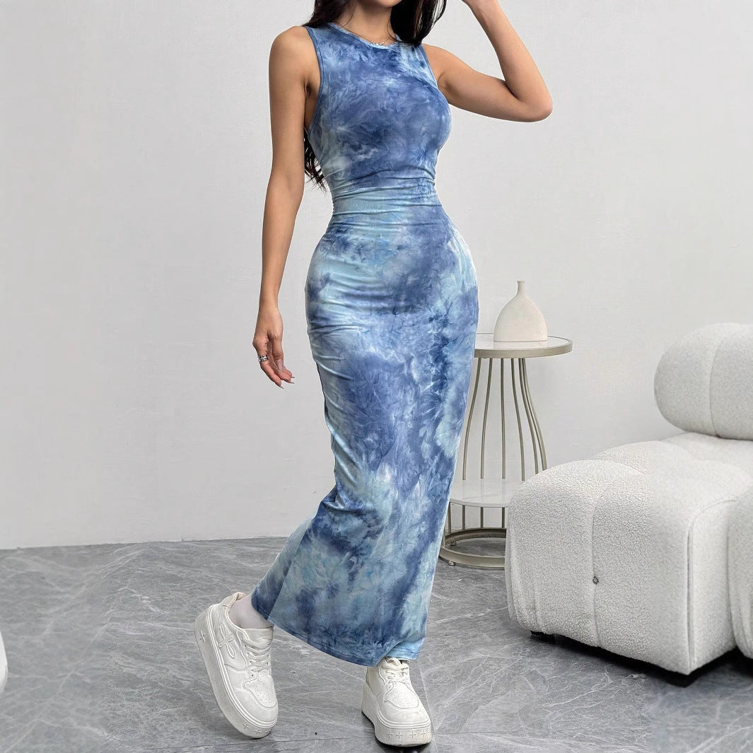 Women Elegant and figure-hugging maxi dress in modern tie-dye design Ivyshape