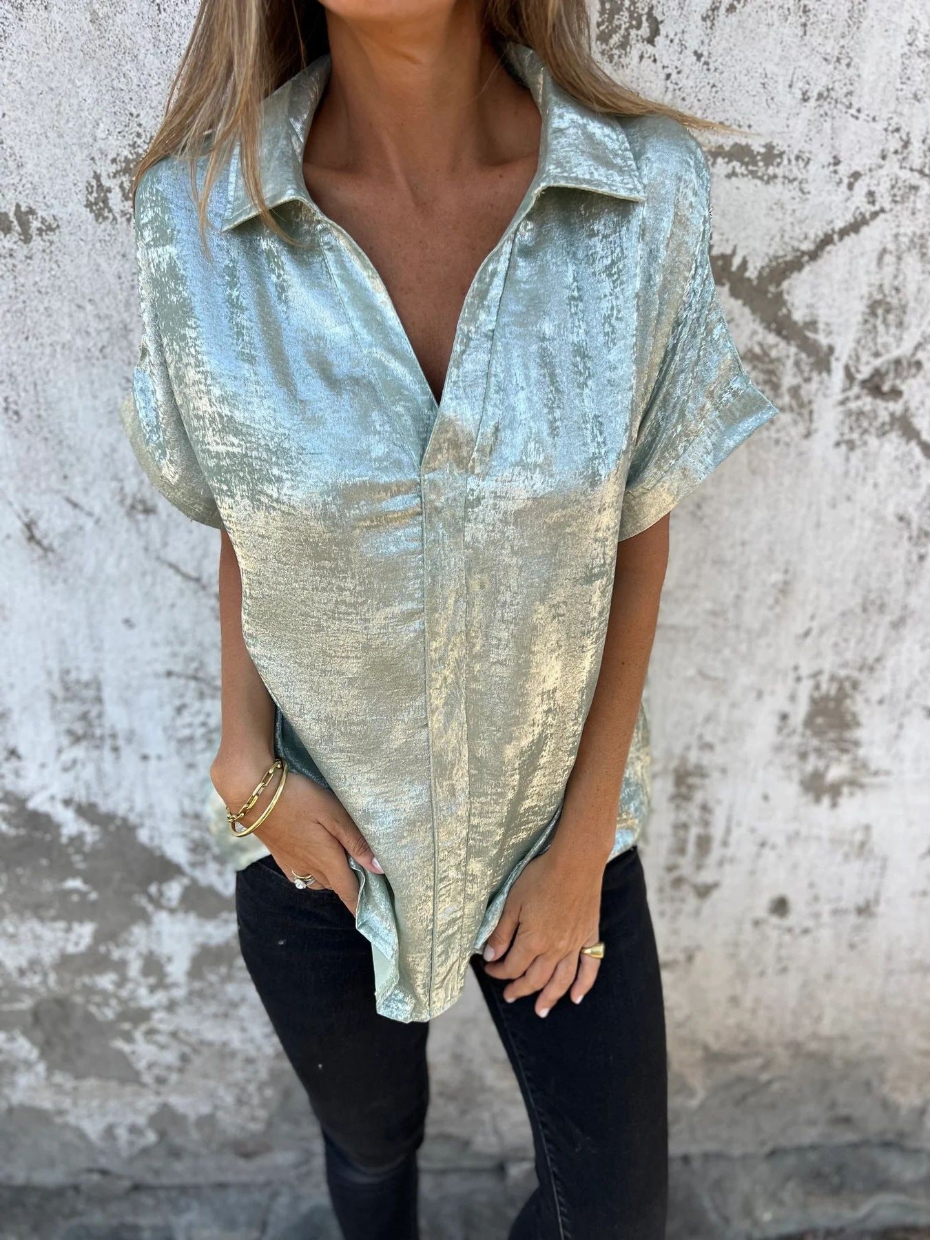 Women Elegant Short Sleeve Blouse made of Shiny Material Ivyshape