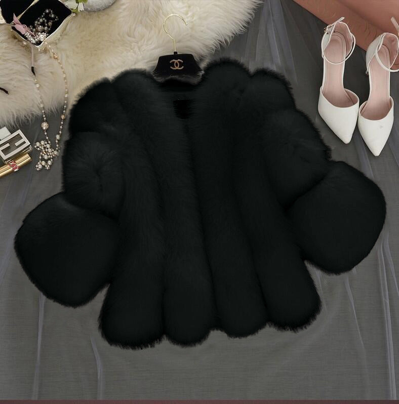 Women's Fluffy Faux Fur Coat with Loose-Fitting Sleeves Ivyshape