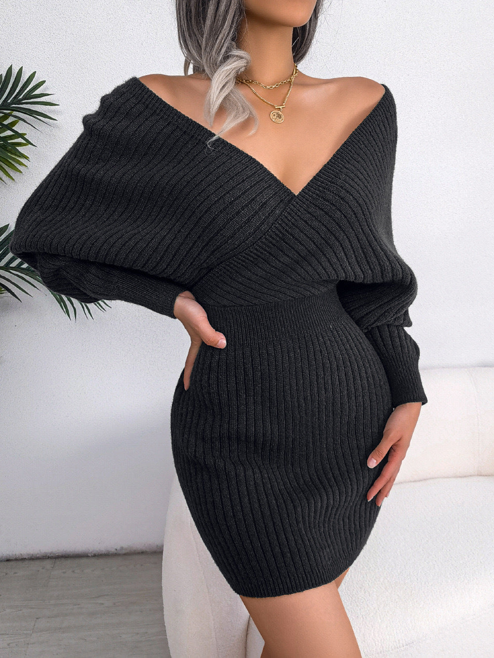 IvyShape | Sexy V-Neck Knitted Women's Sweater