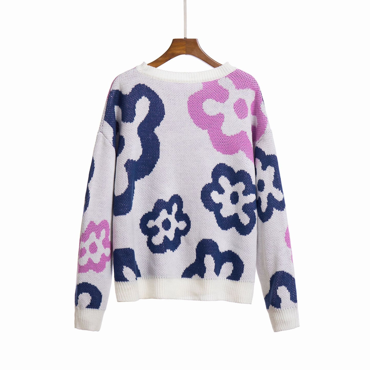 Women's patterned knitted sweater with floral motifs and casual fit Ivyshape