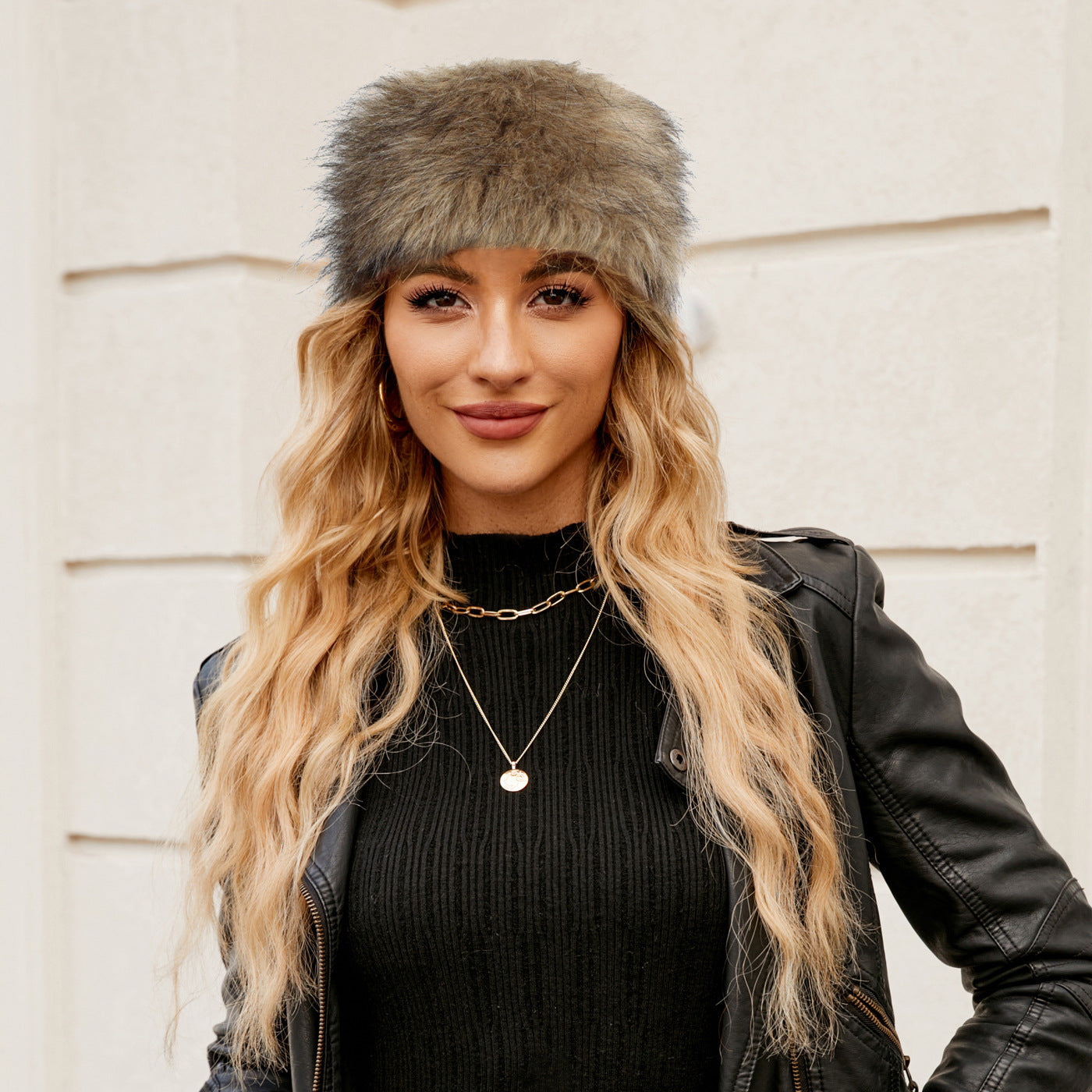 Women's Cozy Fleece Hat with Fashionable Design Ivyshape